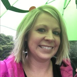 Meet your Posher, Traci